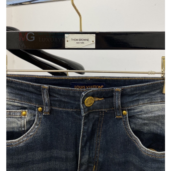 ���� ���̺��� û���� 2343444