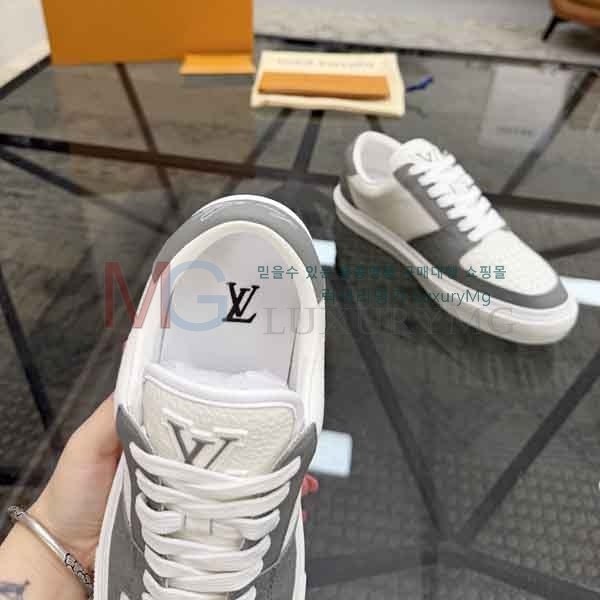 ���� ���̺��� ����Ŀ�� LV57781102-2