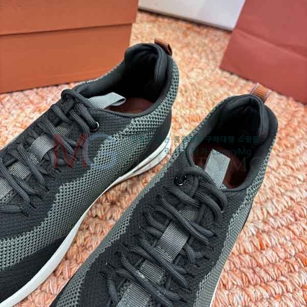 ���� �η�**�� ����Ŀ�� LP570552-4