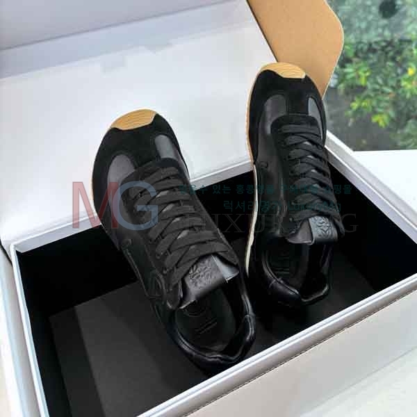 ���� �ο��� ����Ŀ�� LO666032-3