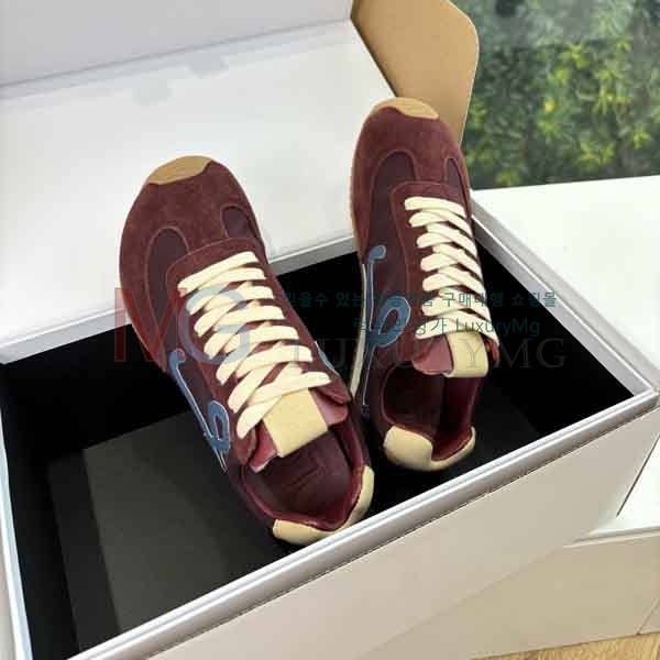 ���� �ο��� ����Ŀ�� LO666032-4