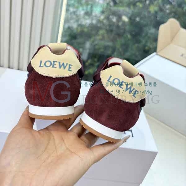 ���� �ο��� ����Ŀ�� LO666032-4