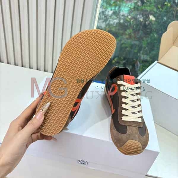 ���� �ο��� ����Ŀ�� LO666032-5