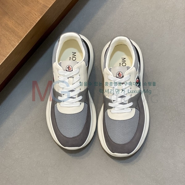 ���� ��**�� ����Ŀ�� MN5870705-4