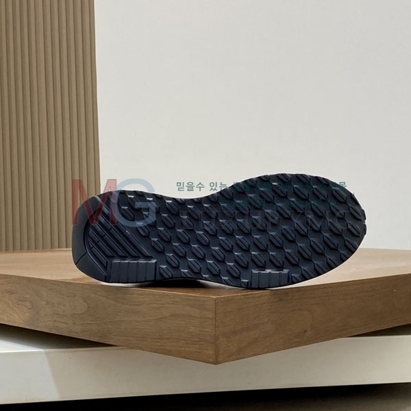 ���� ��**�� ����Ŀ�� MN5870705