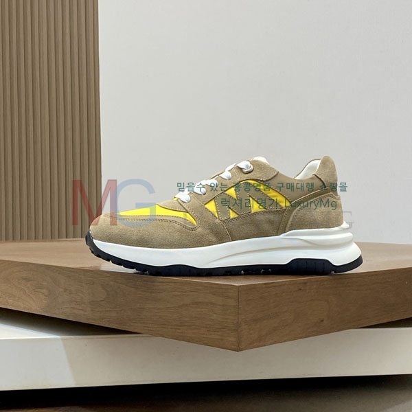 ���� ��**�� ����Ŀ�� MN5870705