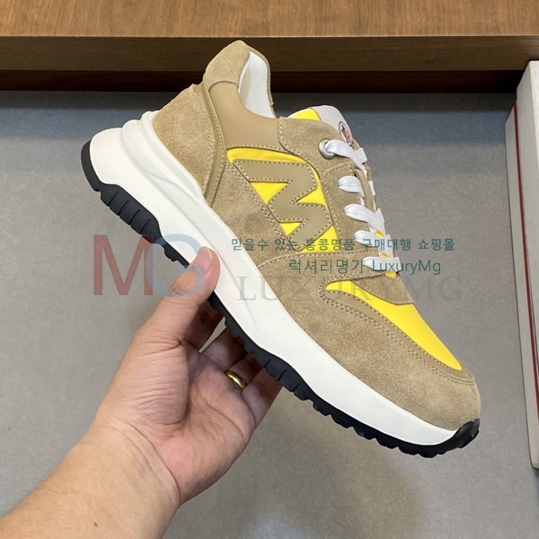 ���� ��**�� ����Ŀ�� MN5870705