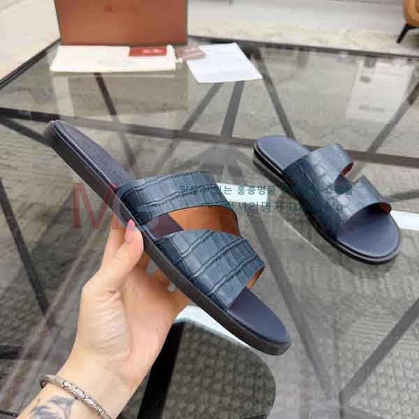 ���� �η�**�� ������ LP500310-7