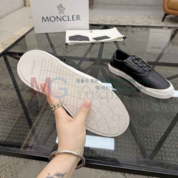 ���� ��**�� ����Ŀ�� M52280-4