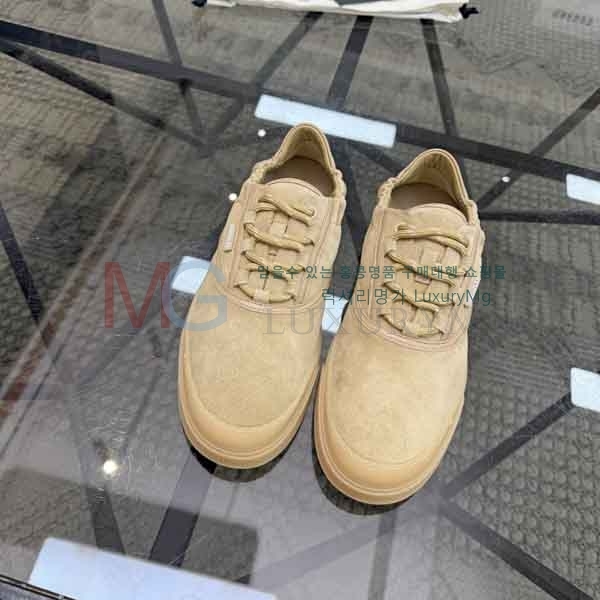 ���� ��**�� ����Ŀ�� M52280-1