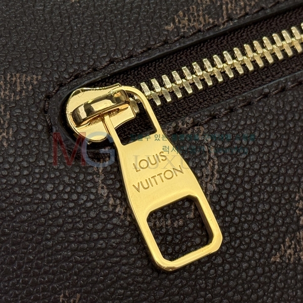 ���̺��� ����ũ �ƿ� �޽��� M28113-1