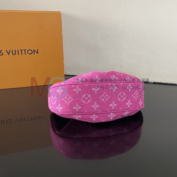 ���̺��� ����Ʈ �븮 M13571-2