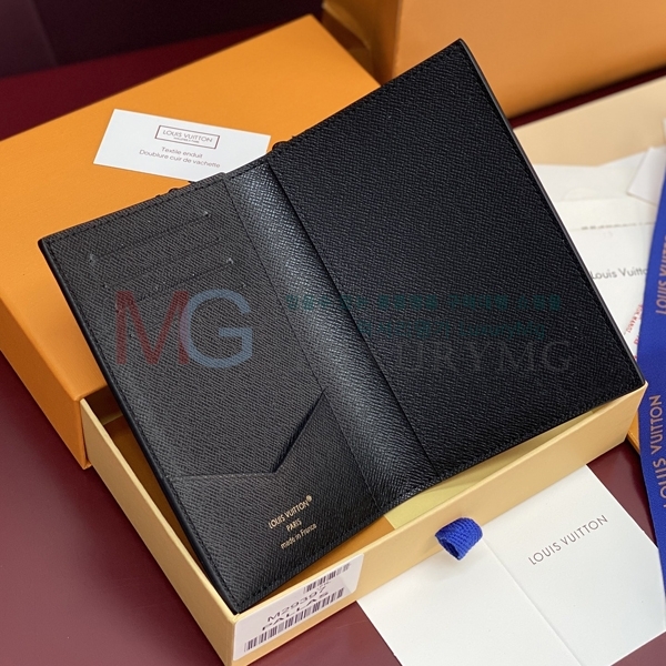 ���̺��� �н���Ʈ Ŀ�� �������� M29397-1