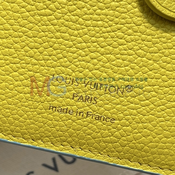 ���̺��� Ŭ���� ���� M28049-1