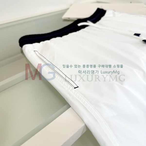 ���� ���ڷ� ��ġ�ڸ� �ݹ��� 23435609