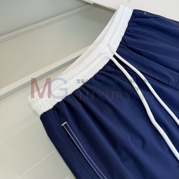 ���� ���ڷ� ��ġ�ڸ� �ݹ��� 23435609-1