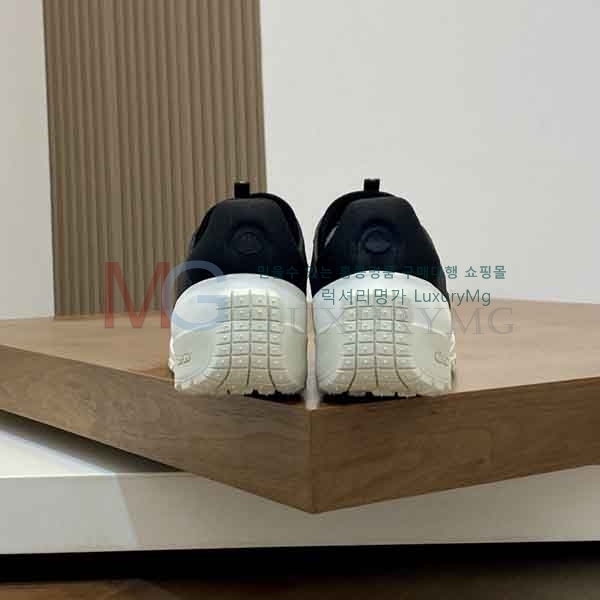 ���� ��**�� ����Ŀ�� M8887054-4