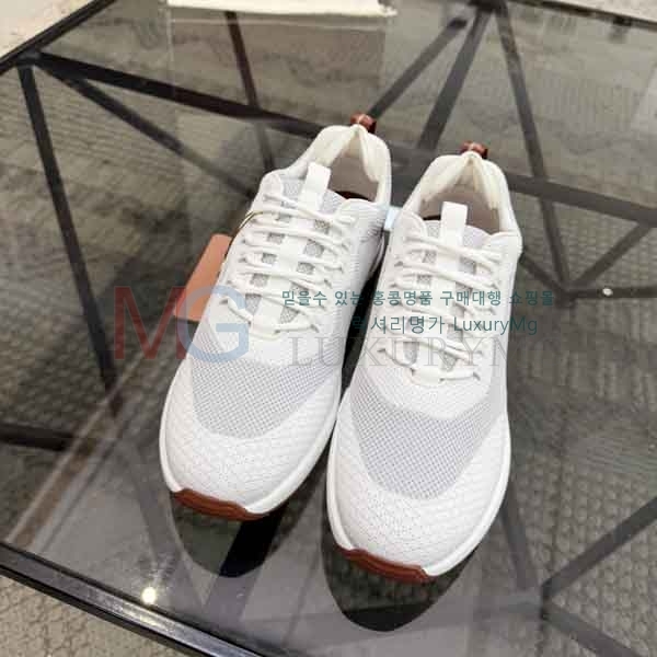 ���� �η�**�� ����Ŀ�� 3LP56667-9