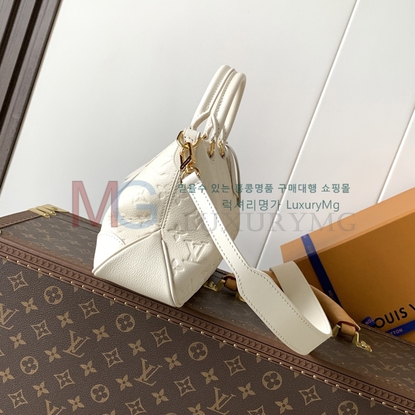 ���̺��� ��ī�̶��� PM M29153-1