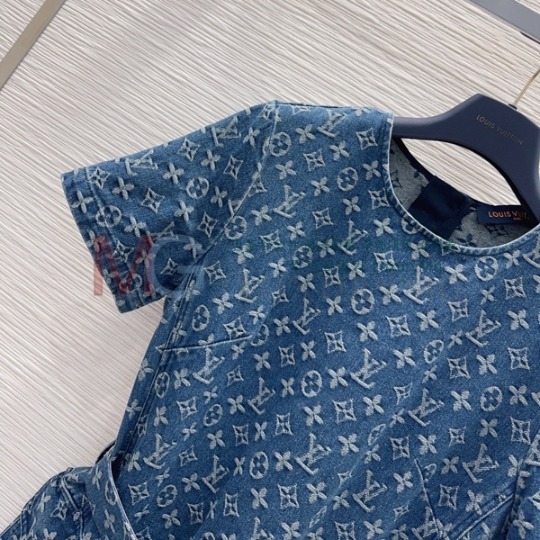 ���� ���̺��� ���ǽ� LV5465740-2