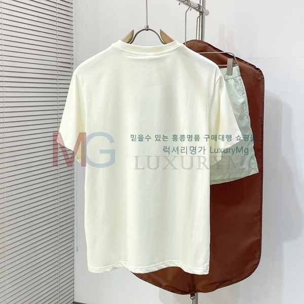 ���� ��**�� ���� Ƽ���� MO96776