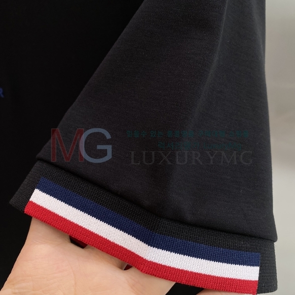 ���� ��**�� ���� Ƽ���� MO96779-3