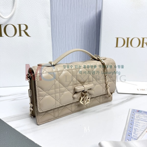 ��� ���� ��� �� �̴� ��� S05550-15