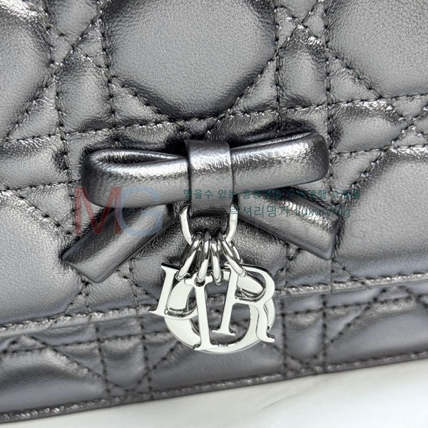 ��� ���� ��� �� �̴� ��� S05550-17