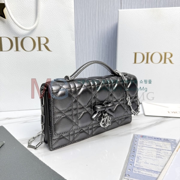 ��� ���� ��� �� �̴� ��� S05550-17
