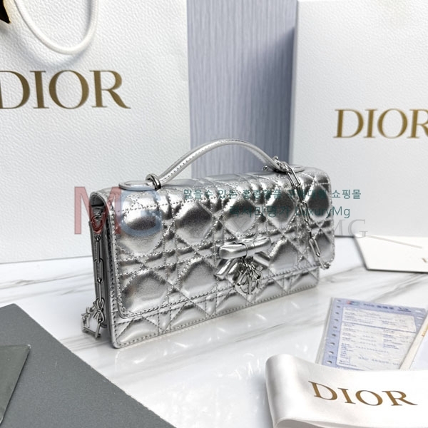 ��� ���� ��� �� �̴� ��� S05550-18