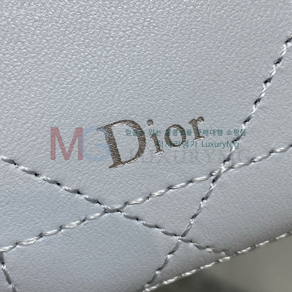 ��� �̴� ����Ƽ�� D565001-2