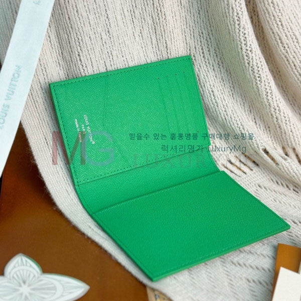 ���̺��� �н���Ʈ Ŀ�� �������� M14875-203