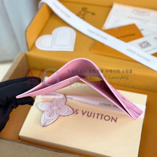 ���̺��� �н���Ʈ Ŀ�� �������� M14875-202