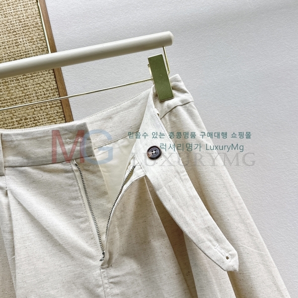 ���� ���ڷ� ��ġ�ڸ� ��ĿƮ BC33467-3
