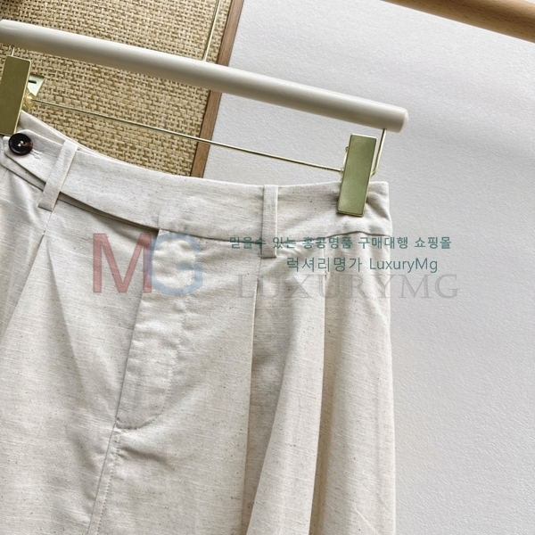 ���� ���ڷ� ��ġ�ڸ� ��ĿƮ BC33467-3
