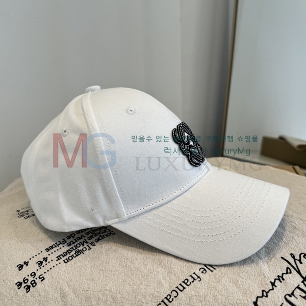  �ο��� ��ĸ���� HK377452-4
