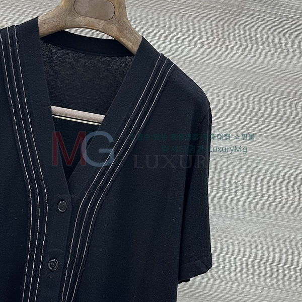 ���� ���ڷ� ��ġ�ڸ� ���� Ƽ���� ����� BC2346477-3