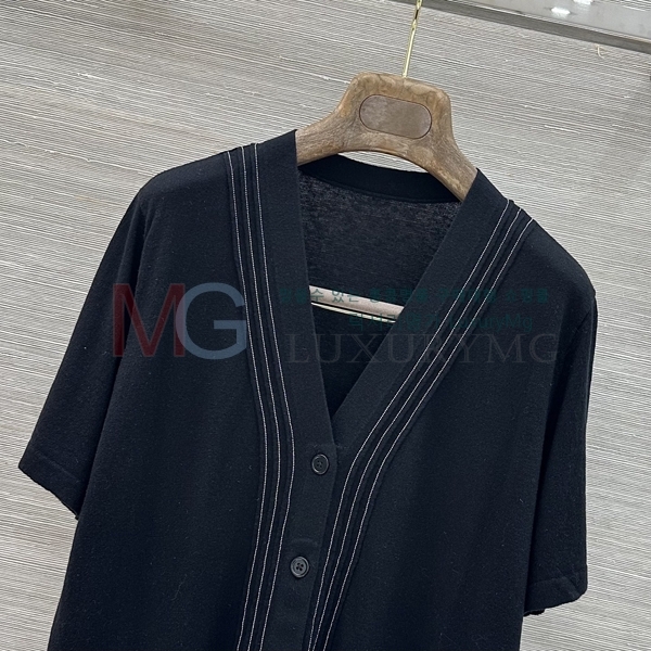 ���� ���ڷ� ��ġ�ڸ� ���� Ƽ���� ����� BC2346477-3