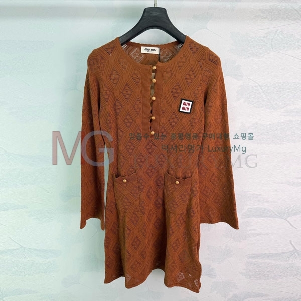 ���� �̿�̿� ���ǽ� MIU4356435-4