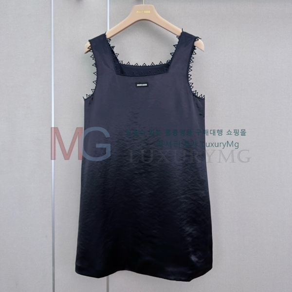 ���� �̿�̿� ���ǽ� MIU4356435-5