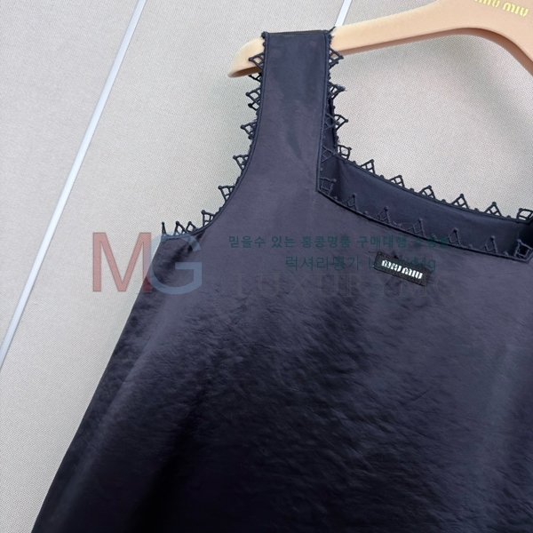 ���� �̿�̿� ���ǽ� MIU4356435-5