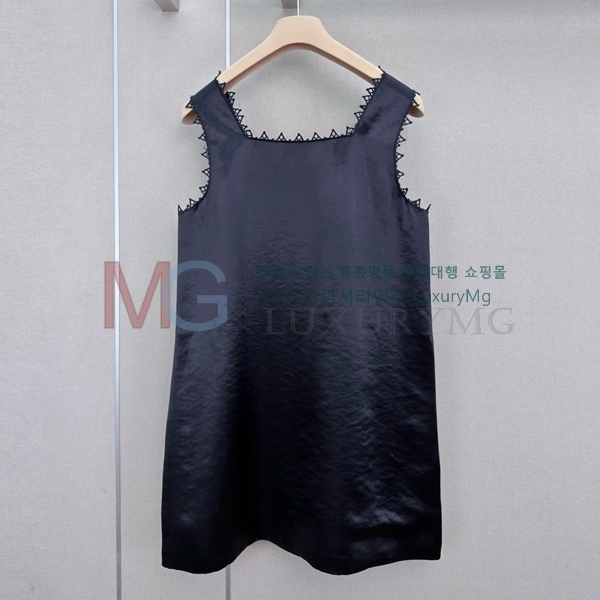 ���� �̿�̿� ���ǽ� MIU4356435-5