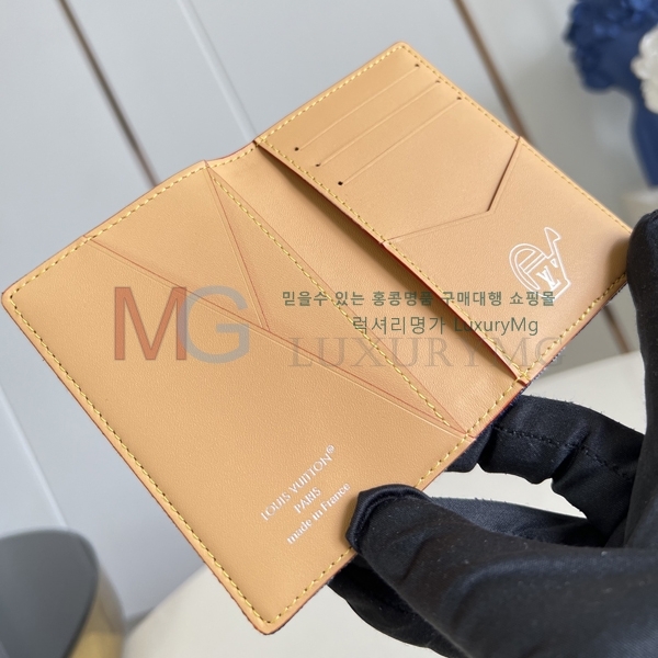 ���̺��� ���� ���ų����� M27560