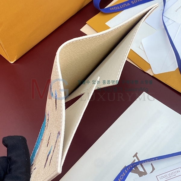 ���̺��� �н���Ʈ Ŀ�� �������� M2A349-1