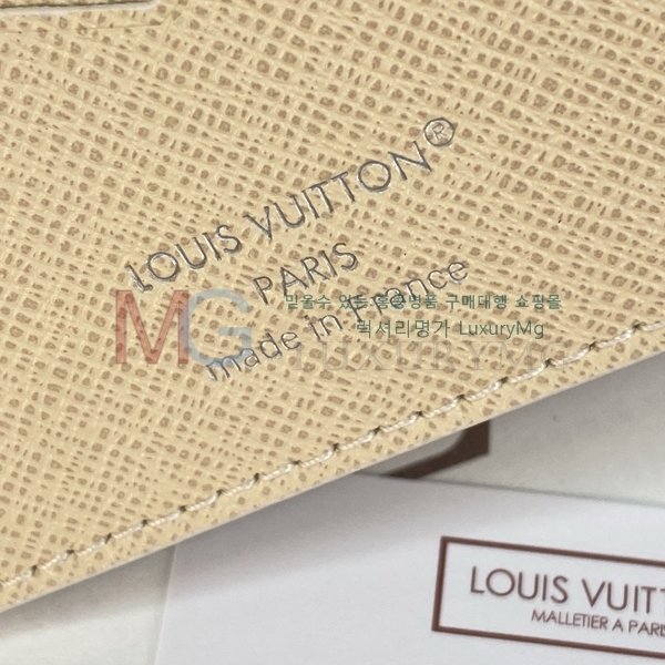 ���̺��� �н���Ʈ Ŀ�� �������� M2A349-1