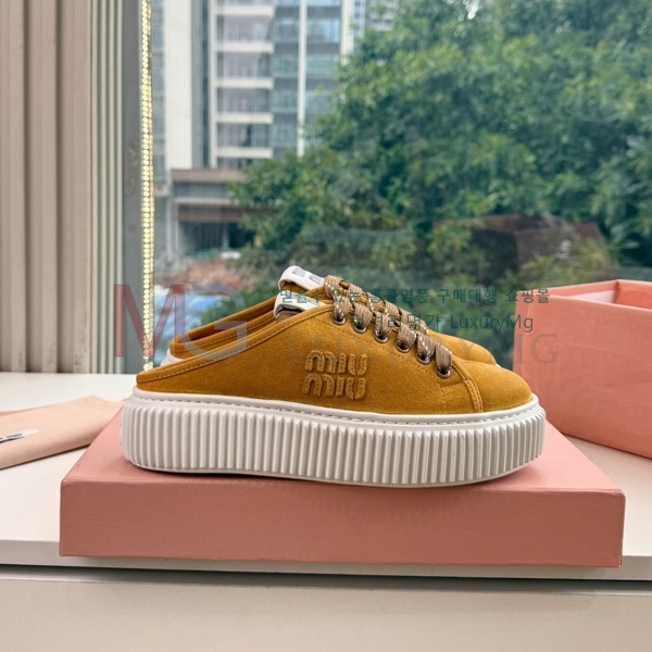 ���� �̿�̿� �� ����Ŀ�� MIU011706-1
