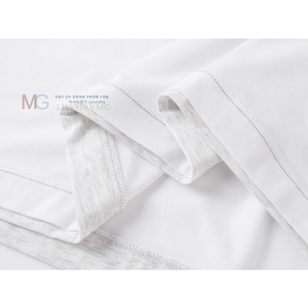 ���� ���ڷ� ��ġ�ڸ� ���� Ƽ���� BC45708-4