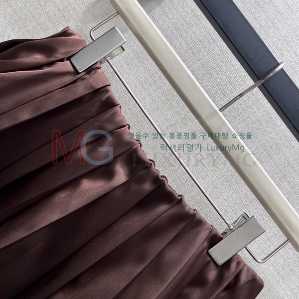 ���� �̿�̿� ��ĿƮ MIU4356435-6