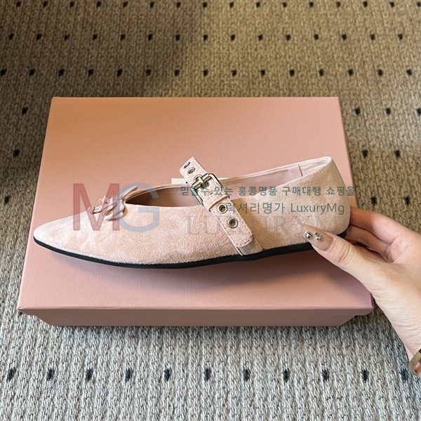 ���� �̿�̿� �÷����� MIU00652-2