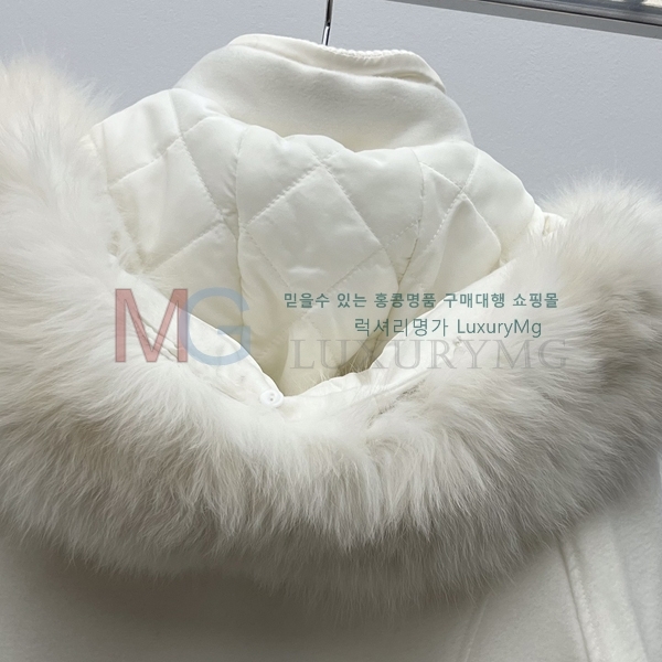 ���� �η�**�� Ż���� ���� �ٿ� �е� LP5670343-1